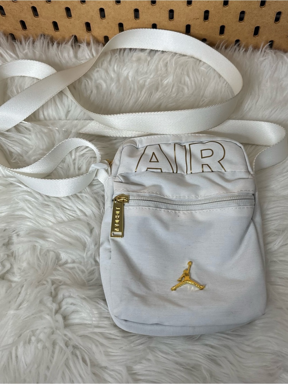 Nike White Crossbody Bag with Gold Hardware